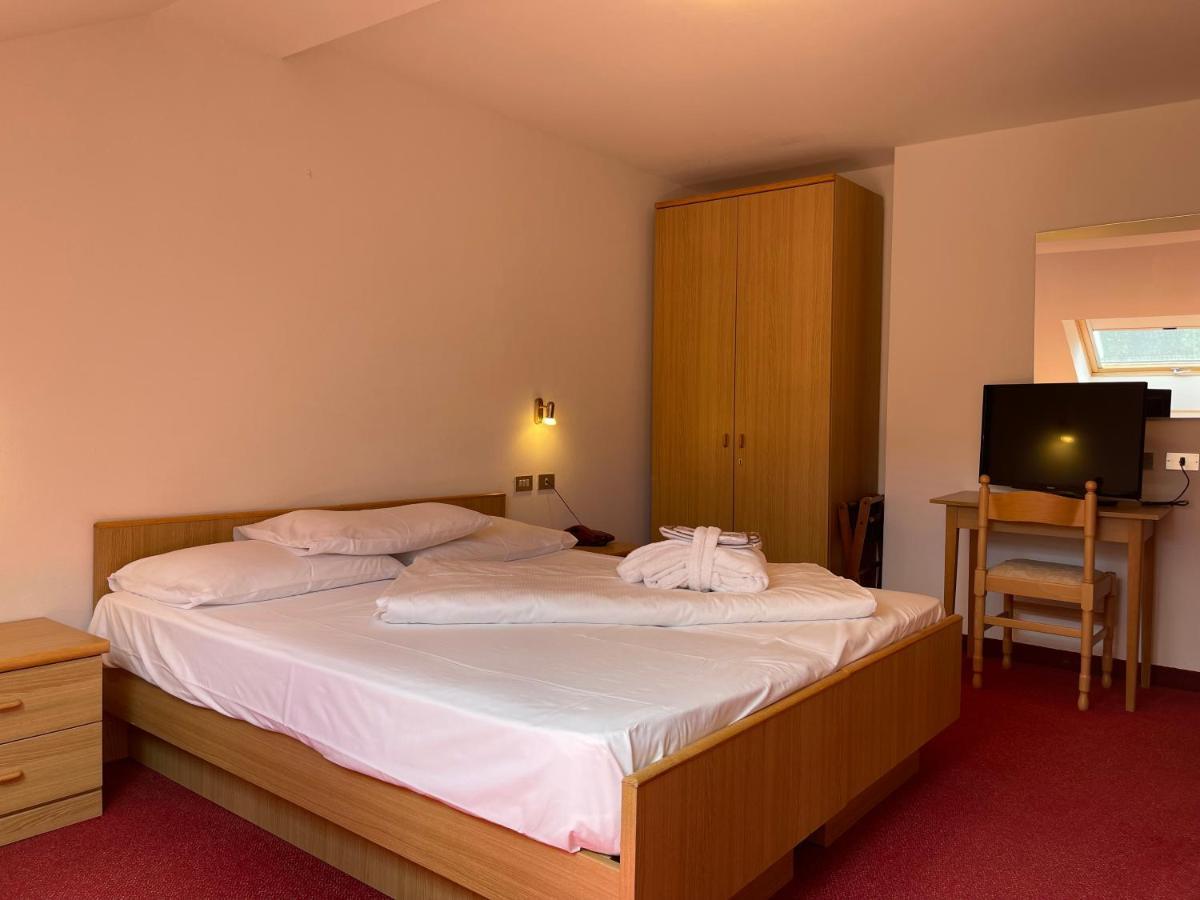 Alpenlife Hotel Someda Moena Esterno foto