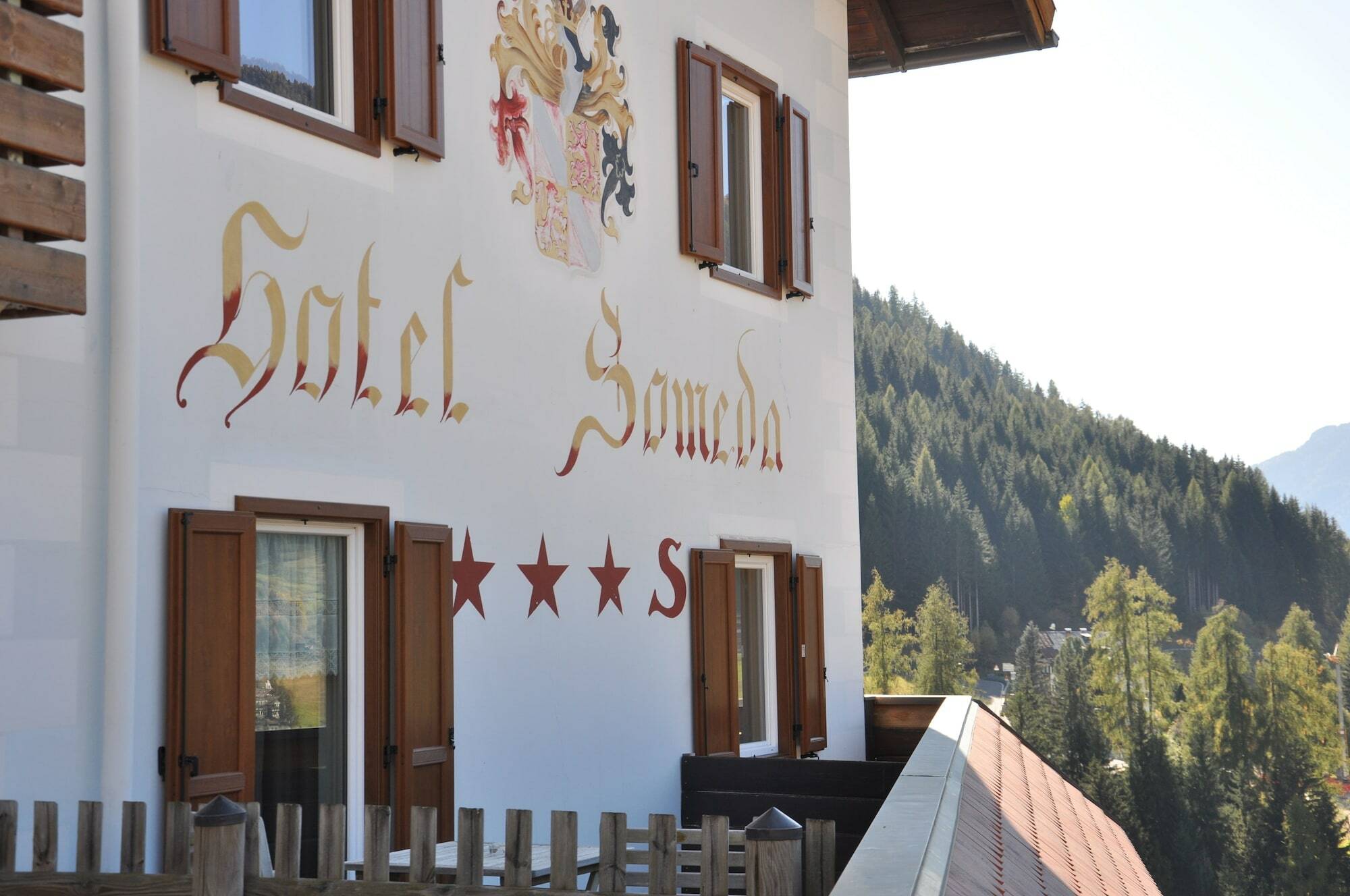 Alpenlife Hotel Someda Moena Esterno foto
